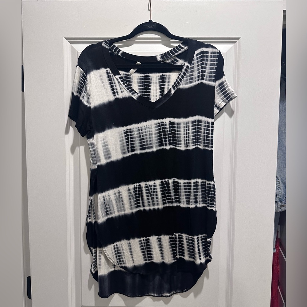 Striped tie dye top